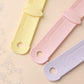 🥳SPESIALTILBUD🥳💞Over 50 000 solgt! Matskje til katter – Fra 129.99 kr! BPA-fri, kan klemmes med én hånd og har bred skje. Ren mating – skaff deg en! ✅