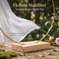 Blomsterdekorasjon i form av gullmetallring med trestativ